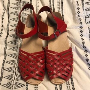 Barely worn wood soled Troentorps